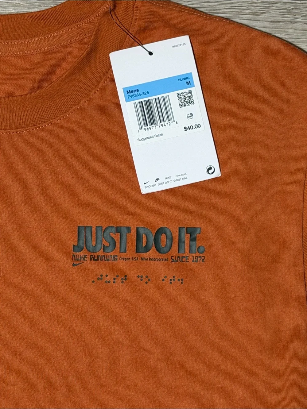 NWT Nike Men’s Dri-FIT “Running Around The World” Graphic Tee - Orange — Medium